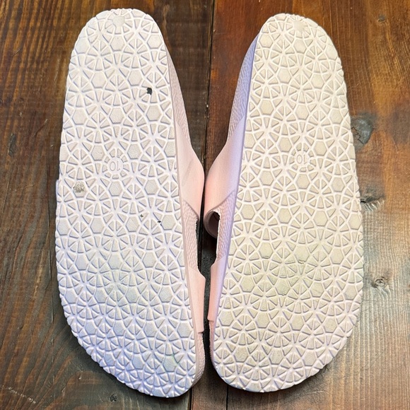 Stoney Clover Lane Light Pink Sandals - Picture 3 of 5